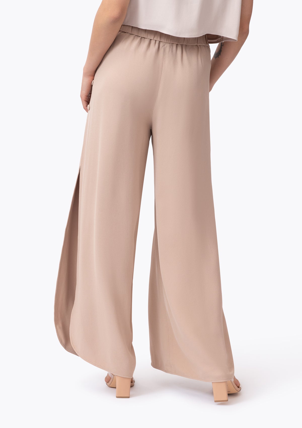 Arya Pant